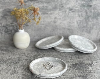 Round Trinket Dish | Ring Trinket | Swirl Decor | Handmade | Jewelry Tray | Grey Decor | Jesmonite Tray