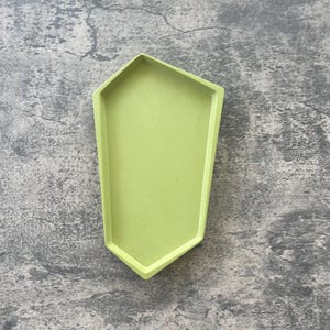 Small Accent Tray | Jesmonite Tray | Handmade Decor | Jewelry Tray | Decorative Tray | Bathroom Tray Green