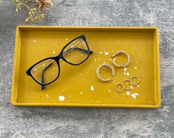 Petit plateau rectangulaire | Plateau en jesmonite | Plateau décoratif | Plateau de salle de bain | Plateau abstrait |