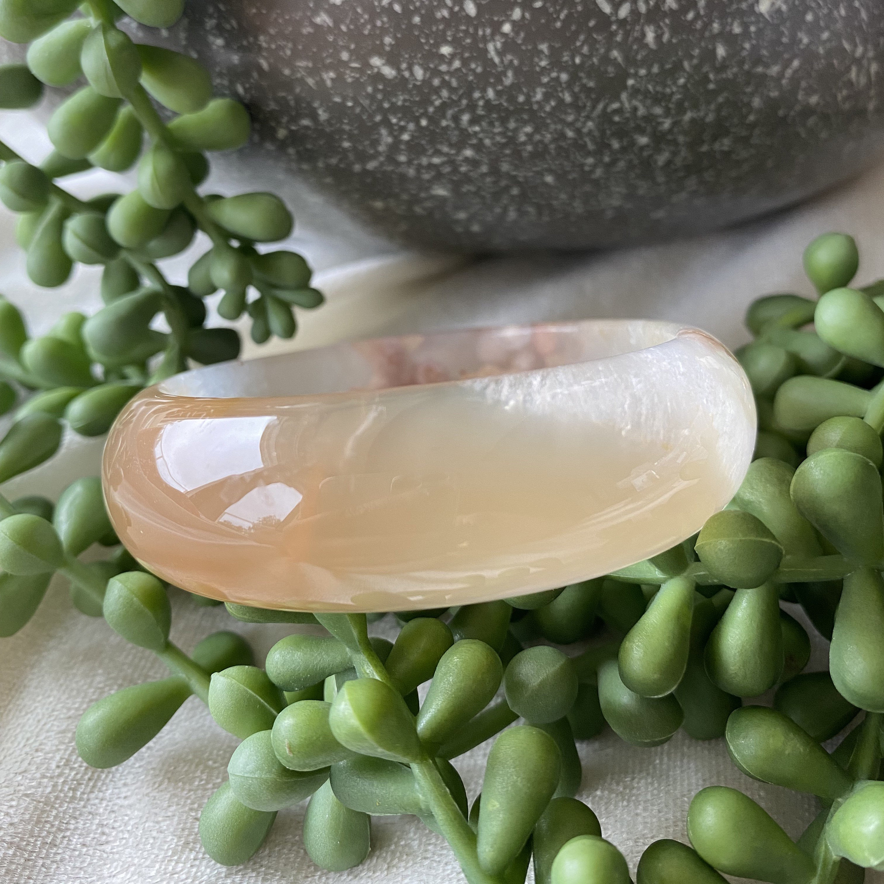 天然　桜瑪瑙バングル　57mm 天然 桜瑪瑙バングル 57mm