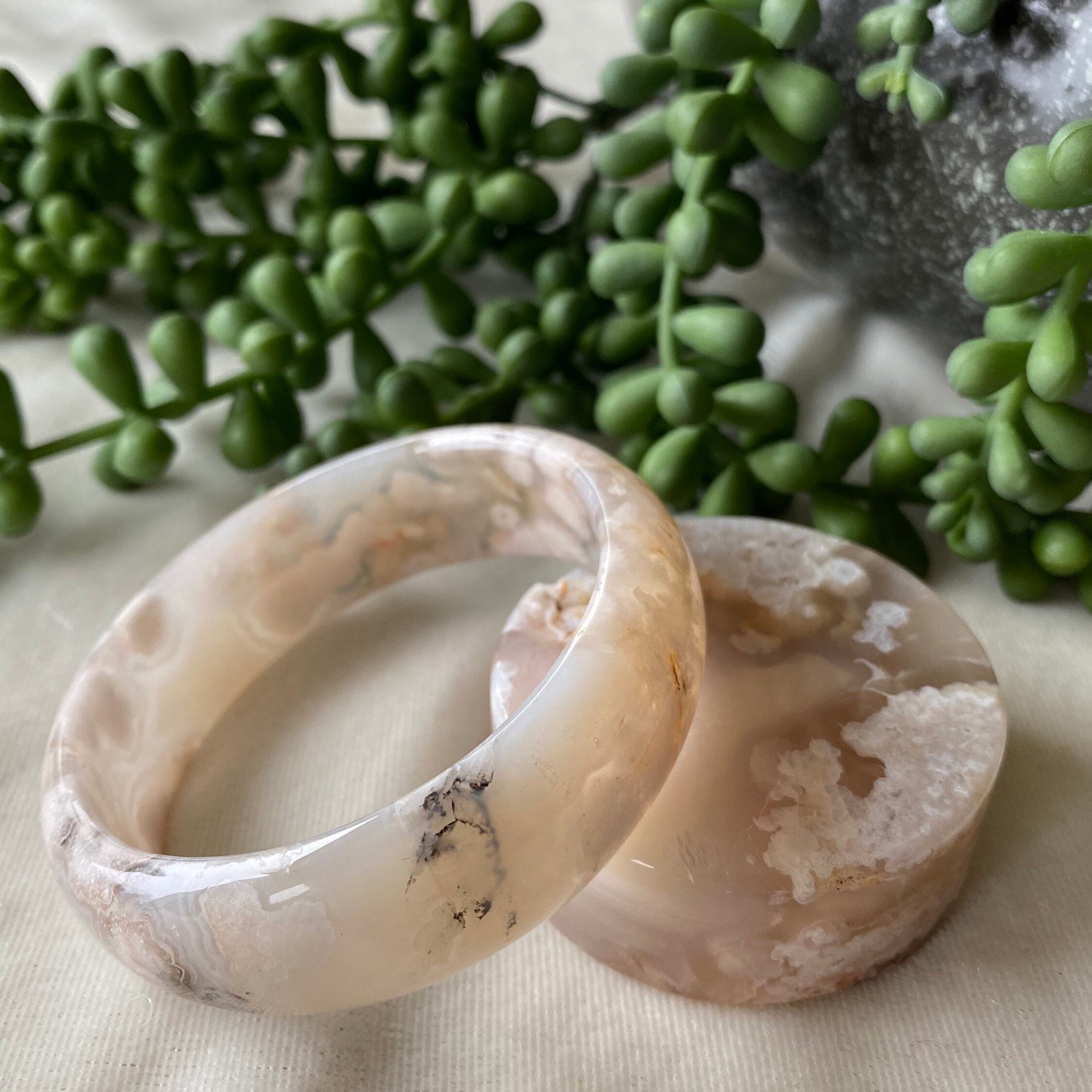 桜バングル - 55 mm 桜瑪瑙バングル コア付き - Etsy 日本