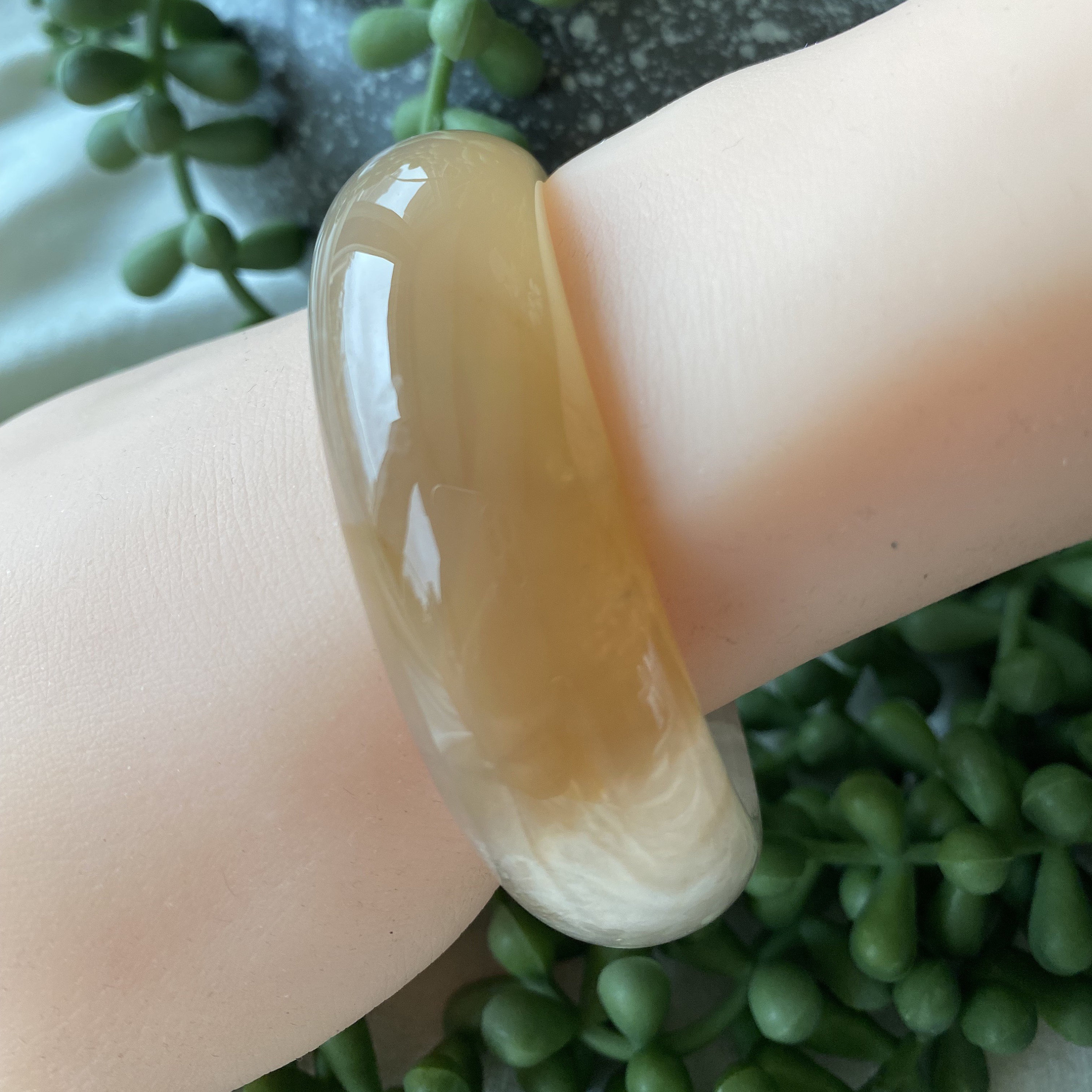 天然　桜瑪瑙バングル　57mm 天然 桜瑪瑙バングル 57mm