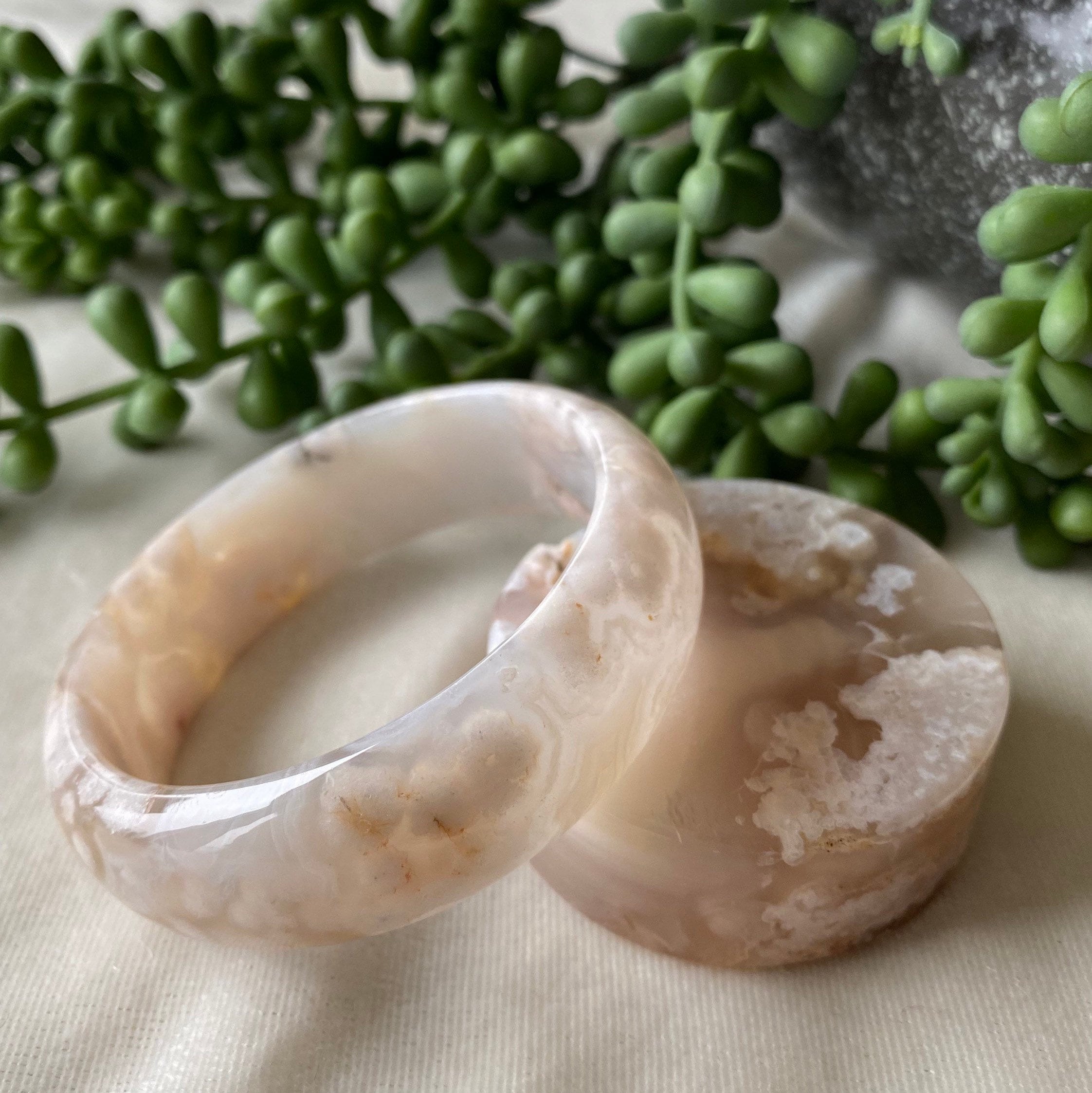 桜バングル - 55 mm 桜瑪瑙バングル コア付き - Etsy 日本