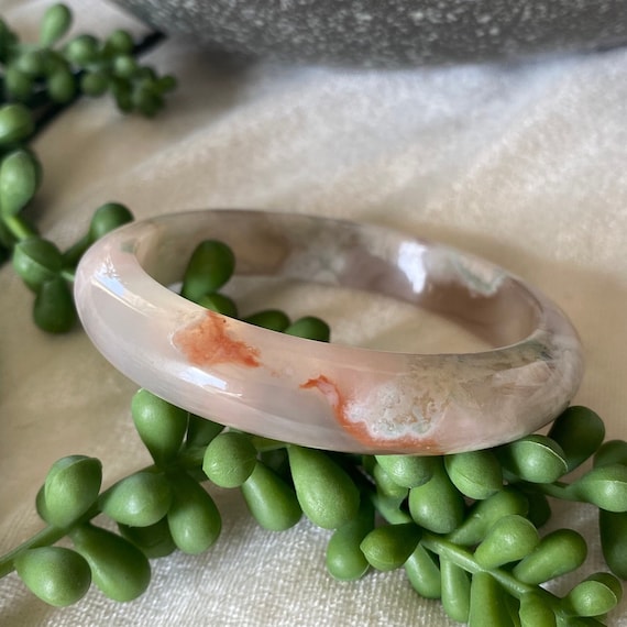 売約済み 桜瑪瑙うさぎ2匹とかぼちゃ塩源瑪瑙のデザインブレスレット