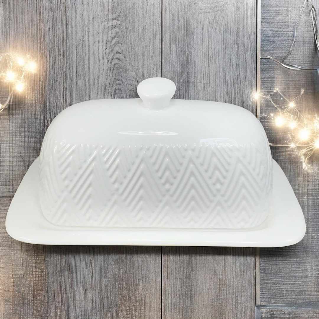Nicole Miller New York by Azzure Home Stoneware Ceramic White