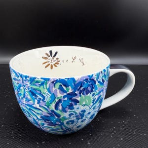 Lilly Pulitzer Blue Floral Ceramic Coffee Mug Cup Oversized Gold Accent Tea Cup image 8