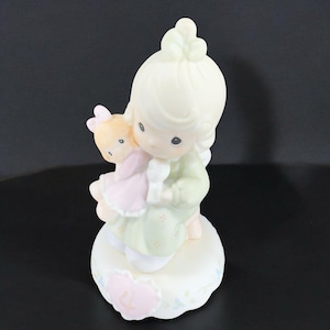 1994 Precious Moments Growing In Grace Girl With Doll Age 4 Enesco Ceramic VTG