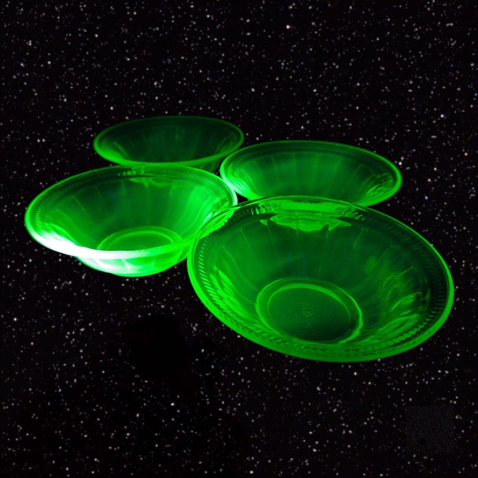 Federal Glass Green Uranium Glass Dish Bowl Set 4 UV Glow - Etsy