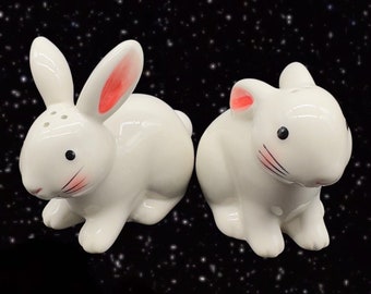 Ceramic Salt and Pepper Shaker Set 2 pcs Bunny Rabbit Animal Figurine 3”T