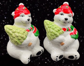 Ceramic Salt and Pepper Shaker Set 2 pcs Polar Bear Christmas Tree Taiwan 4”T