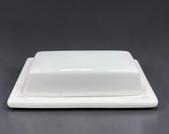 Oggi Corporation White Ceramic Butter Dish with Lid Minimalist Kitchenware 8in
