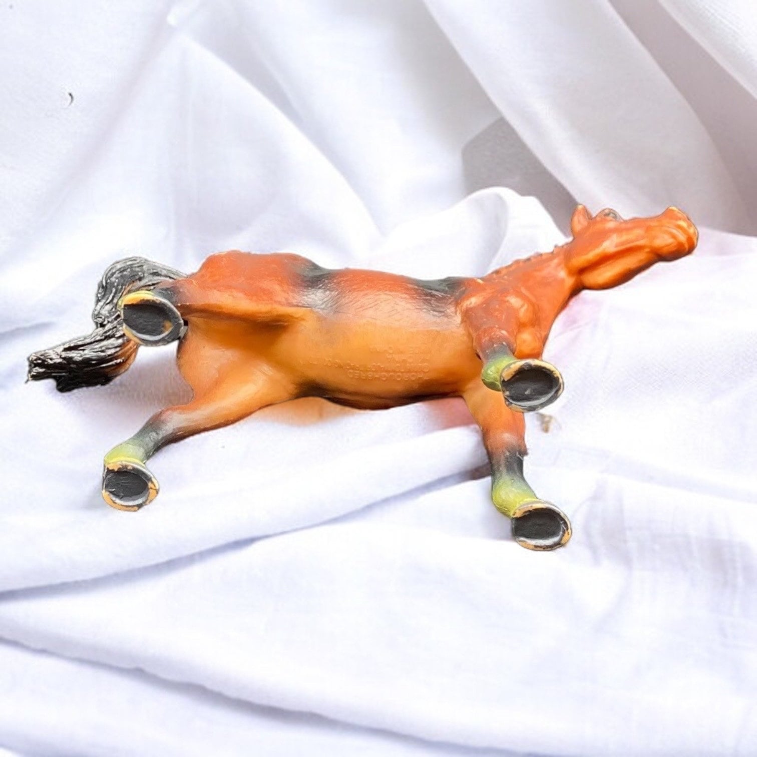 2006 Toy Major Trading CO Thoroughbred Horse Figure Brown 4”T 5.5