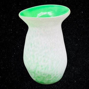 Vintage Art Glass Cased Curved Free Form Green Interior Vase 6”T 4”W