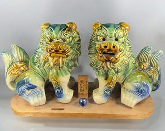 Shisa Side Standing Guardian Lion Okinawa Ryukyu Figurine Shisa