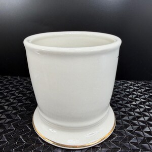 Anthropologie Monogram Initial F Mug White Gold Metallic Coffee Cup Pedestal Cup afbeelding 8