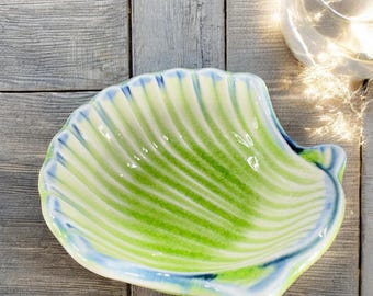 Vintage Asahi Japan Green Crackle Glaze Shell Dish Small Trinket Dish Holder VTG