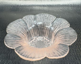 Viking Glass Light Peach Pink Glass Dish Votive Candle Holder Flower Shaped VTG