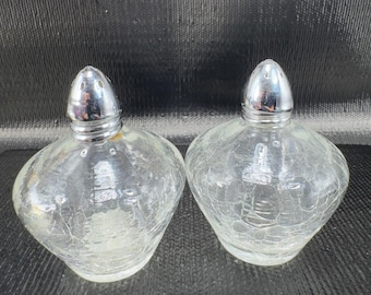 Vintage Irice Clear Crackled Glass Salt And Pepper Shaker Set 2 Metal Lids VTG