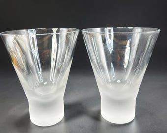 Kenneth Cole Reaction Frosted Base Glassware Set of 2 Clear V Shape Martini Cups