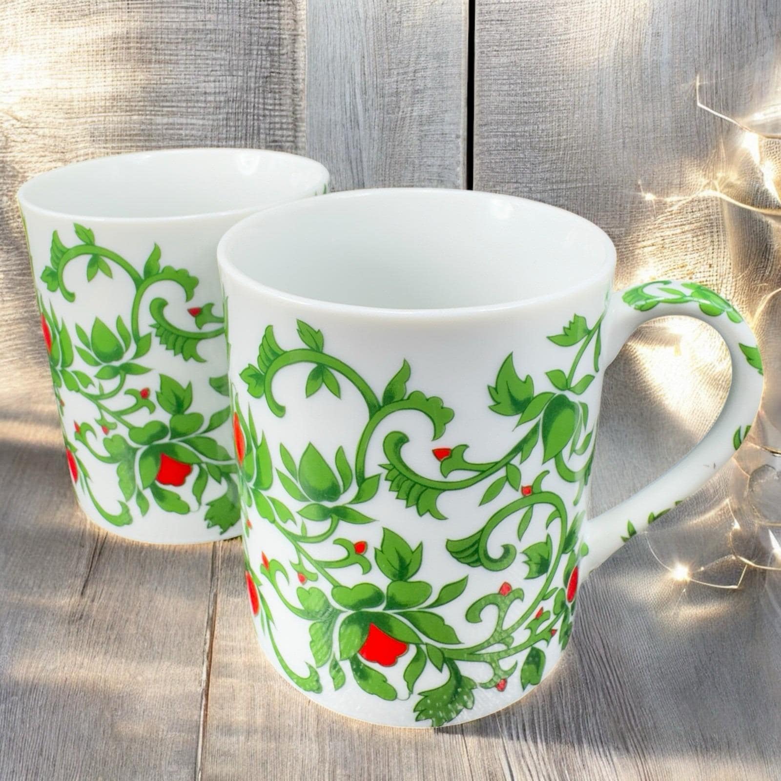 Williams Sonoma Ceramic Red Floral Green Vines Coffee Mug Cup Set