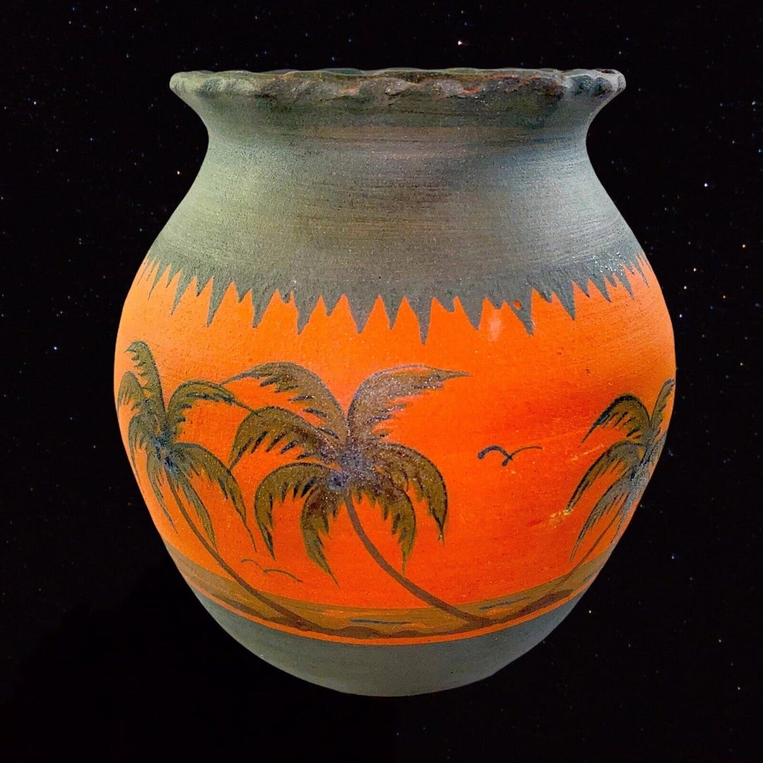 Jamaica Clay Pottery Folk Art Palm Tree Souvenir Round Vase Signed 6.5T