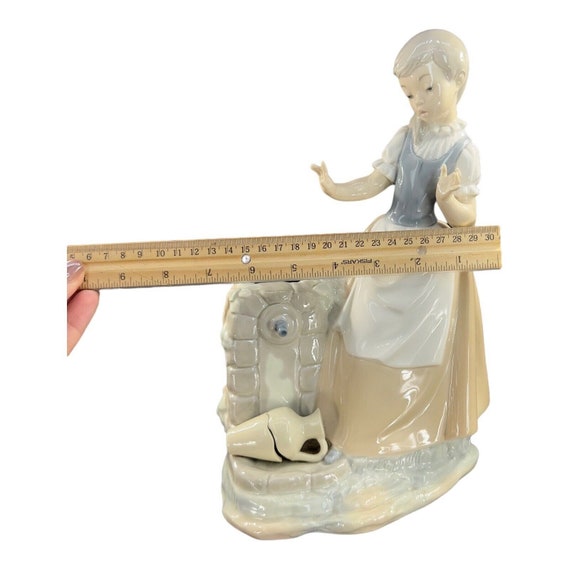 Vintage Lladro Nao Figurine Girl With Broken Jar by Vincente