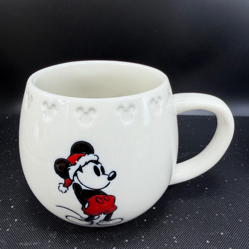 Disney St Nicholas Square Mickey Mouse Christmas Santa Hat White Coffee Mug 15oz afbeelding 11