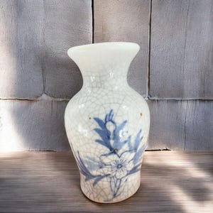 Antique Crackle Glaze Pottery Vase Bud Vase White Cobalt Blue Flowers Miniature