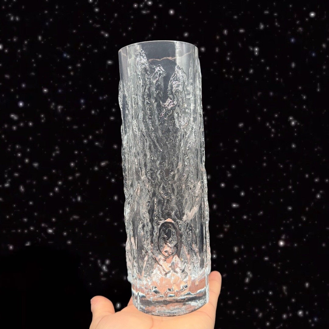 Visual Reference: Finland Clear Textured Art Glass Vase Tall Glass Crystal Vessel