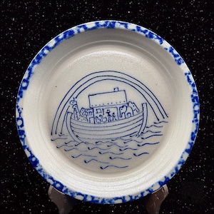 Eldreth Pottery Salt Glaze Pottery Gray Blue Noah's ark 1996 Plate 11”D 1.25”T
