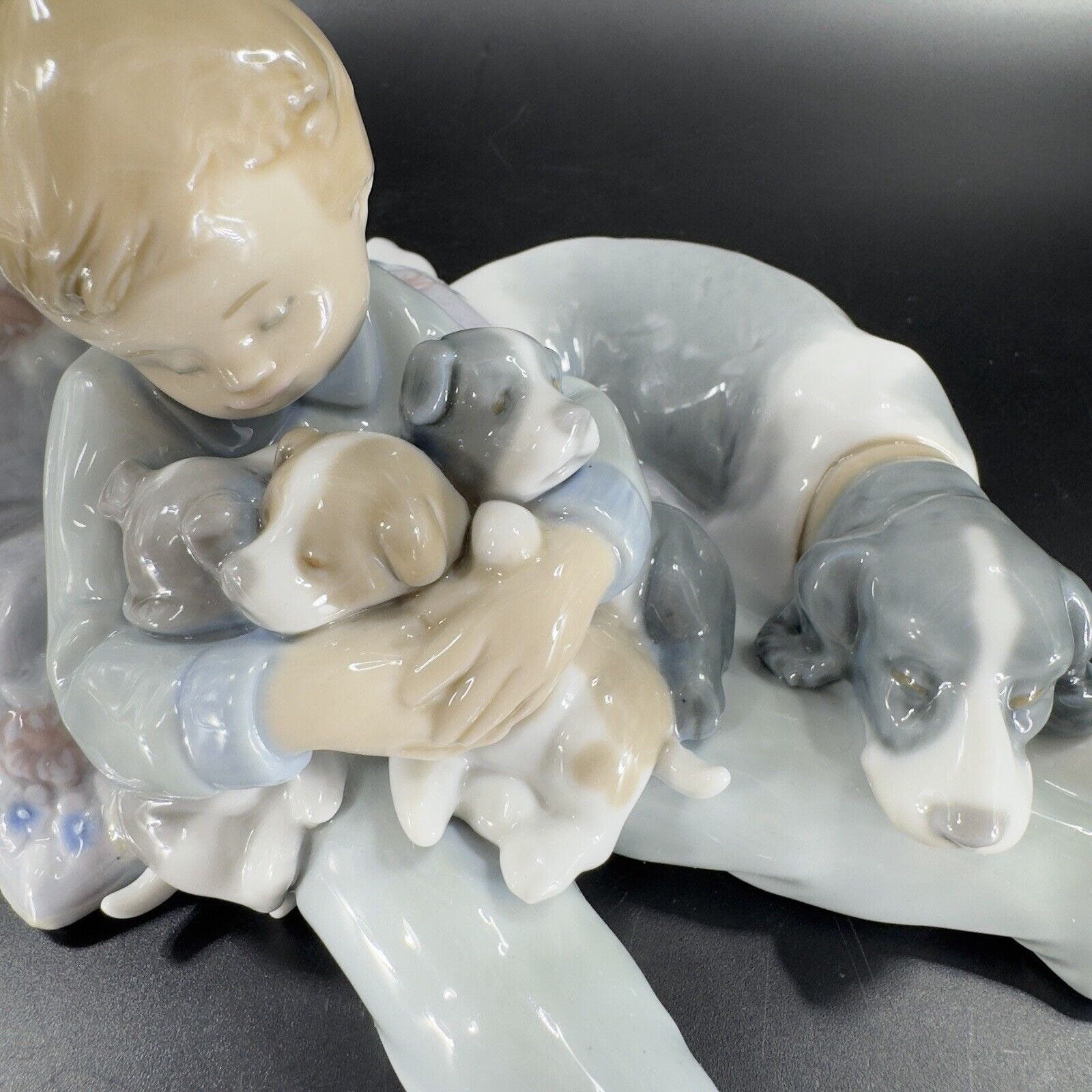 Lladro Sweet Dreams Boy Sleeping With Puppies Glossy Porcelain