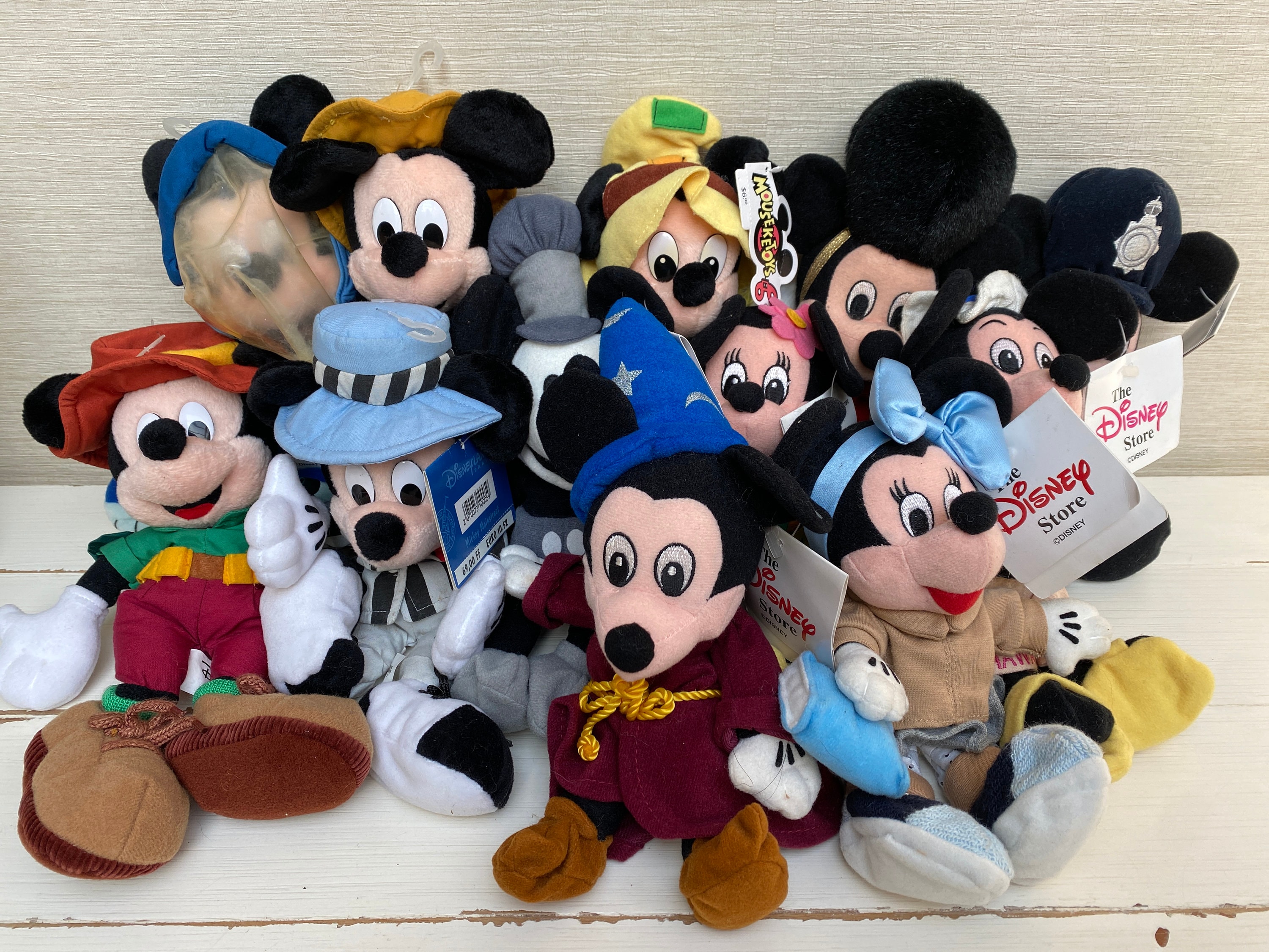 Disney Mickey and Minnie Mouse Vintage Soft Toys / Beanies Disney Mickey and Minnie Mouse Vintage Soft Toys / Beanies