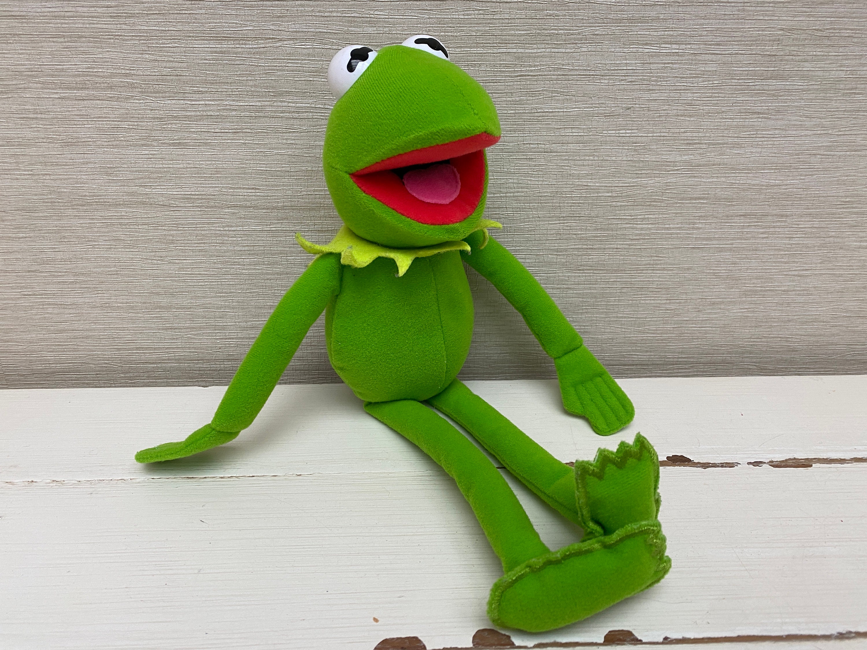 Peluche Kermit Muppet Show Doudou Grenouille muppets 43 Cm