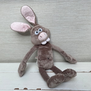 2005 Wallace & Gromit The Curse of the Were-Rabbit - HUTCH - 16" Soft Plush Toy