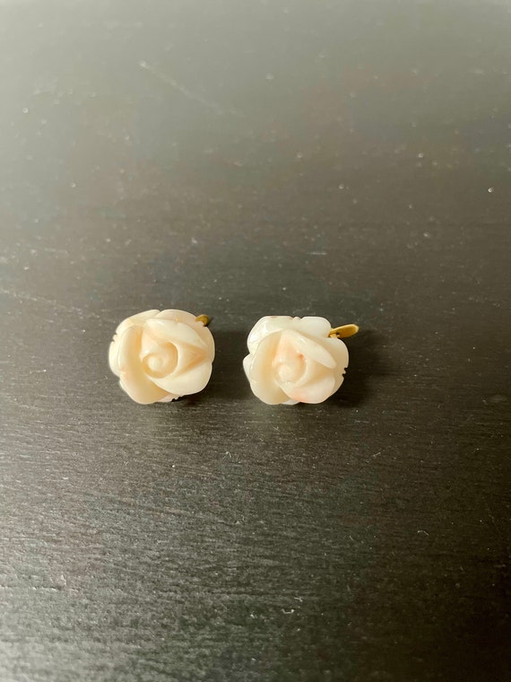 Vintage Carved Coral Rose Earrings 18k - image 4