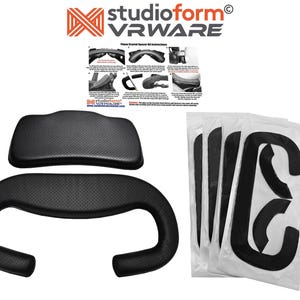 Peut inclure: Un ensemble de coussinets de remplacement en mousse noire pour un casque de réalité virtuelle. L'ensemble comprend un coussin frontal, un coussin de bandeau et quatre paires d'espaceurs d'interface faciale. Les espaceurs sont emballés dans des sachets en plastique transparents.
