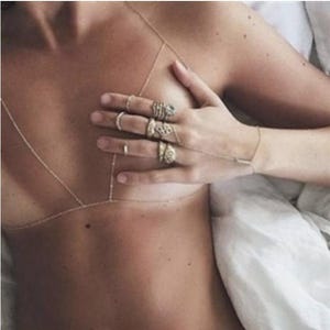 Chaîne de corps en or minimaliste - Bijoux de corps délicats pour femme, chaîne de corps de festival, bijoux de plage, superposition de harnais en chaîne