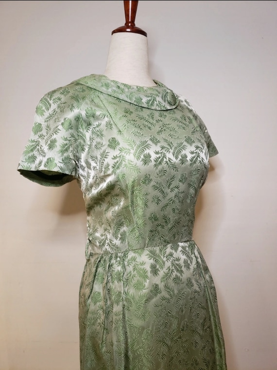 1940s-1950’s Vintage Brocade Dress - image 2