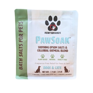 Sales de baño PawSoak para patas y piel de mascotas / Baño de remojo para perros y gatos / Sales de Epsom artesanales + Avena para combatir las alergias en mascotas de RemysBrands