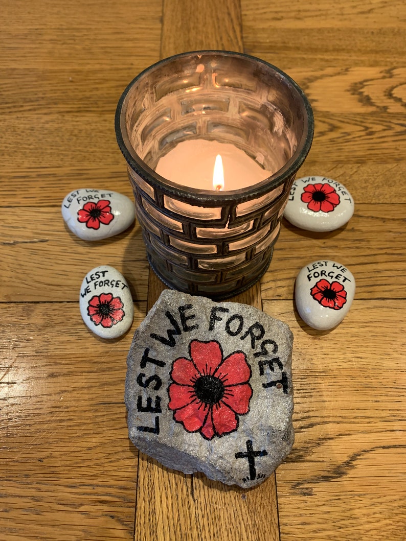 Poppy pebble, Remembrance stone, Lest We Forget Grave ornament, Paperweight, Royal British Legion donation, Hand-painted & varnished image 2