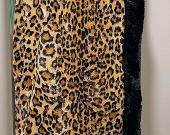 Manta Elegante Leopard Minky
