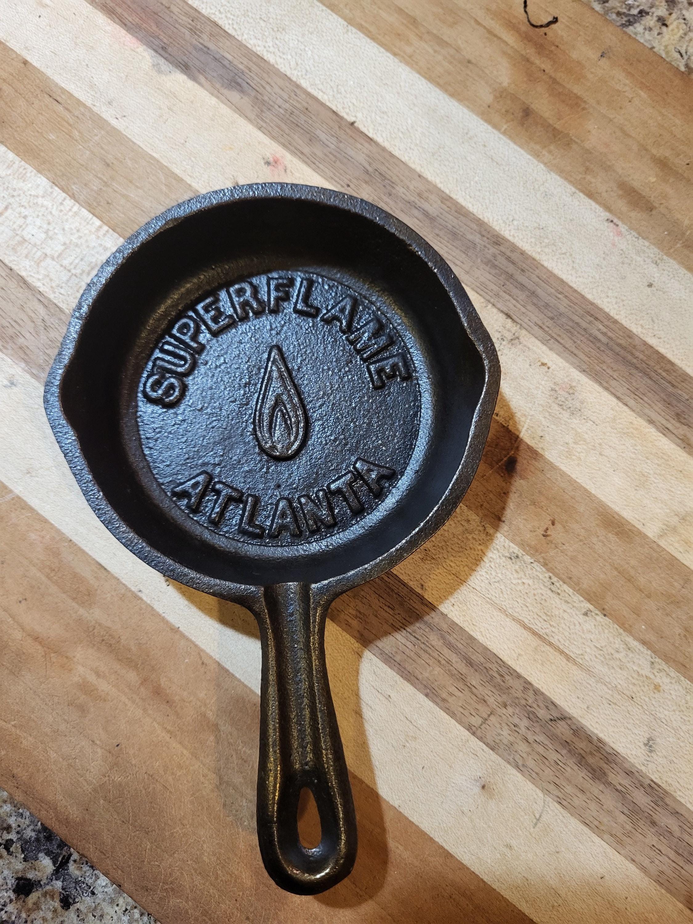 アトランタ　スキレット　ヴィンテージ Atlanta Cast Iron Skillet - Etsy