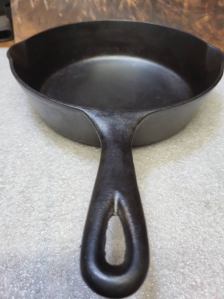 Chicago Hardware Foundry CHF Cast Iron Skillet 5, Diamond Logo, Heat