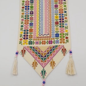 HANDMADE PALÄSTINENSICHEN EMBROIDERED Wandbehang | Handgemachte palästinensische gestickte Wandkunst | Tatreez Wandkunst | Kreuzstich Design