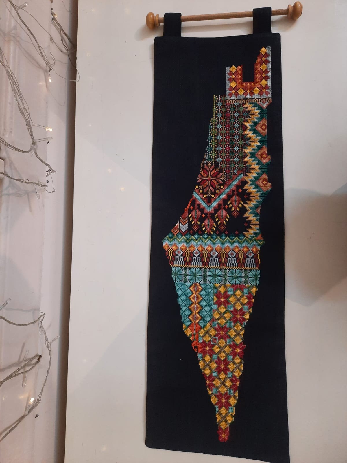Palestinian keffiyeh map pattern Wall Tapestry by Mo5tar