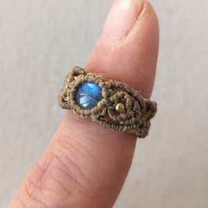 Macrame labradorite ring, ring with stone, labradorite ring, macrame jewelry