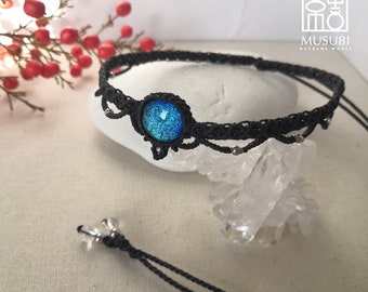 Dichroic glass choker in macrame, macrame choker, dichroic macrame necklace, black choker, macrame jewelry, macrame with stone