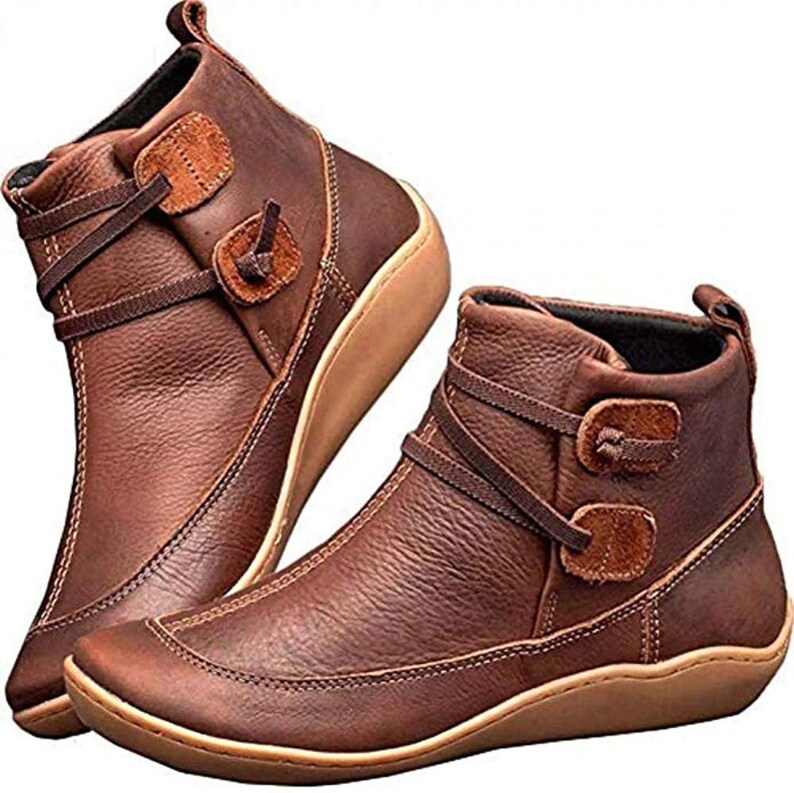 short boots with arch support