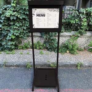Wiederaufladbare LED-Speisekarte - Menüstandschild - Stehende Menüleiste - Restauranteingangs-Menüleiste