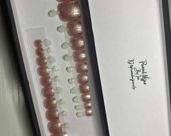 Press on Toe Nails: Champagne